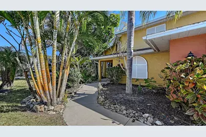 2429 Whippoorwill Circle, Sarasota, FL 34231 - Photo 2