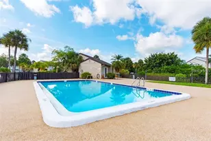 2732 Hidden Lake Blvd, Sarasota, FL 34237 - Photo 16