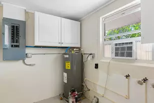 734 Canal Rd, Sarasota, FL 34242 - Photo 18