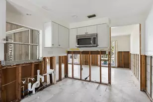 734 Canal Rd, Sarasota, FL 34242 - Photo 12