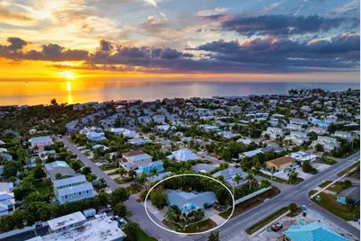 314 61st Street, Holmes Beach, FL 34217 - Photo 1