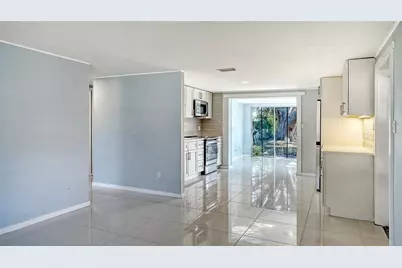 5529 Nutmeg Avenue, Sarasota, FL 34231 - Photo 6