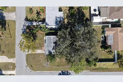 5529 Nutmeg Avenue, Sarasota, FL 34231 - Photo 4