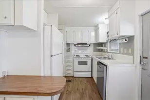 3301 Evelyn Dr, Ellenton, FL 34222 - Photo 16