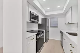 129 Tyler Dr, Sarasota, FL 34236 - Photo 14