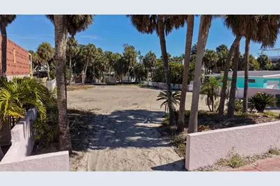 130 N Blvd Of The Presidents, Sarasota, FL 34236 - Photo 6