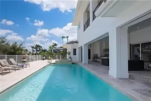 130 N Boulevard of the Presidents, Sarasota, FL 34236 - Photo 18