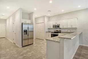 1262 Grantham Dr, Sarasota, FL 34234 - Photo 12