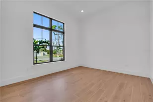 7125 Westmoreland Dr, Sarasota, FL 34243 - Photo 34