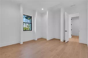 7125 Westmoreland Dr, Sarasota, FL 34243 - Photo 18