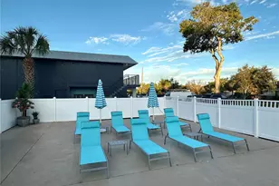 1860 Phillippi Shores Dr, Sarasota, FL 34231 - Photo 10