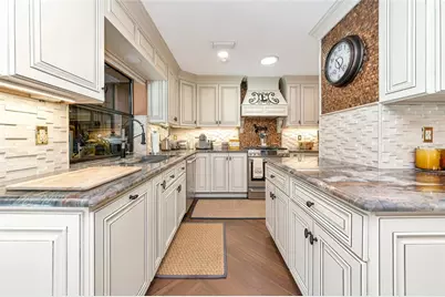 6976 Country Lakes Circle, Sarasota, FL 34243 - Photo 12