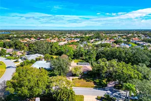 6976 Country Lakes Cir, Sarasota, FL 34243 - Photo 54