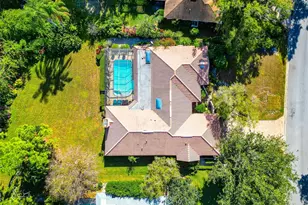 6976 Country Lakes Cir, Sarasota, FL 34243 - Photo 52