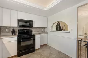 6717 Roxbury Dr, Sarasota, FL 34231 - Photo 12