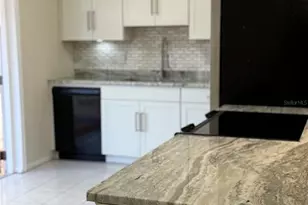 6910 Friendship Ln, Sarasota, FL 34241 - Photo 6