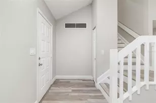 928 Laurel Ave, Venice, FL 34285 - Photo 4