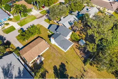 928 Laurel Avenue, Venice, FL 34285 - Photo 44