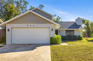 928 Laurel Ave, Venice, FL 34285 - Photo 2