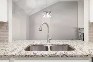 928 Laurel Ave, Venice, FL 34285 - Photo 14