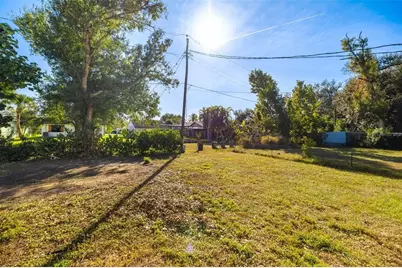 928 Laurel Avenue, Venice, FL 34285 - Photo 40