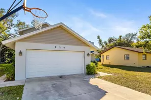 928 Laurel Ave, Venice, FL 34285 - Photo 18