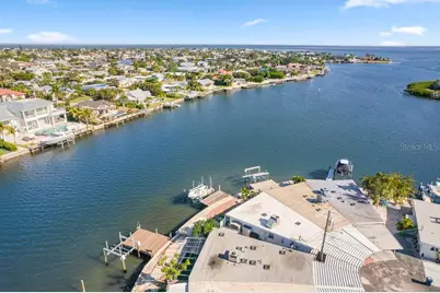 34 Seaside Court, Holmes Beach, FL 34217 - Photo 20