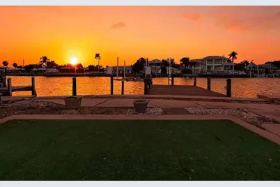 34 Seaside Court, Holmes Beach, FL 34217 - Photo 64