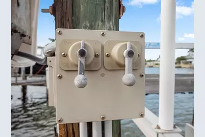 34 Seaside Court, Holmes Beach, FL 34217 - Photo 48