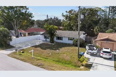 4848 Camphor Avenue, Sarasota, FL 34231 - Photo 32