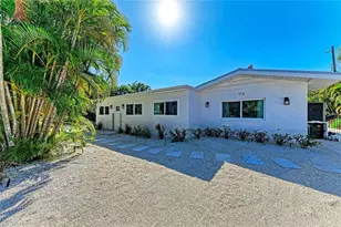 115 Los Cedros Dr, Anna Maria, FL 34216 - Photo 26