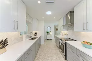 115 Los Cedros Dr, Anna Maria, FL 34216 - Photo 38