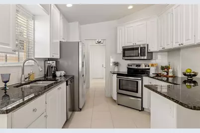 5575 Modena Place, Sarasota, FL 34238 - Photo 18