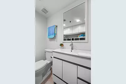 3500 Gulf Of Mexico Drive #104, Longboat Key, FL 34228 - Photo 22