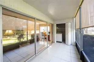 2756 Clubhouse Dr, Sarasota, FL 34232 - Photo 30