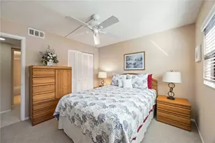 2756 Clubhouse Dr, Sarasota, FL 34232 - Photo 20