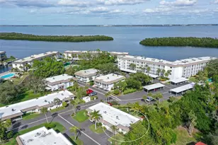 576 Sutton Pl, Longboat Key, FL 34228 - Photo 26