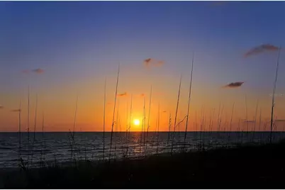 576 Sutton Place, Longboat Key, FL 34228 - Photo 64