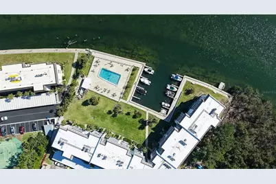 576 Sutton Place, Longboat Key, FL 34228 - Photo 32