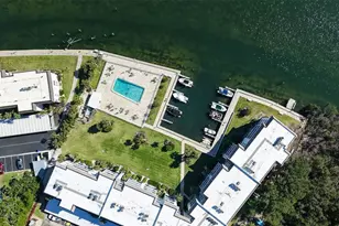 576 Sutton Pl, Longboat Key, FL 34228 - Photo 32