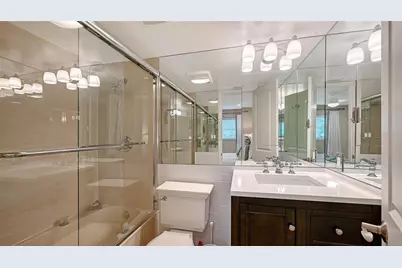 576 Sutton Place, Longboat Key, FL 34228 - Photo 22