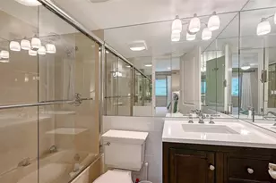 576 Sutton Pl, Longboat Key, FL 34228 - Photo 22