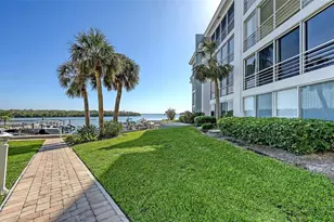 576 Sutton Pl, Longboat Key, FL 34228 - Photo 62
