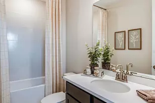 8521 Golden Dawn Ct, Sarasota, FL 34241 - Photo 12