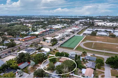 2417 Parson Lane, Sarasota, FL 34239 - Photo 32