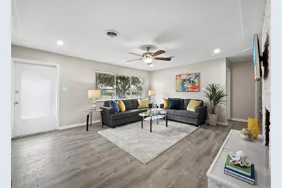 2417 Parson Lane, Sarasota, FL 34239 - Photo 6