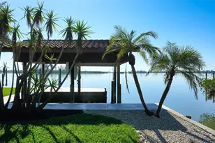 684 Freeling Dr, Sarasota, FL 34242 - Photo 18