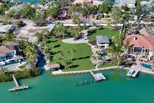 684 Freeling Dr, Sarasota, FL 34242 - Photo 2