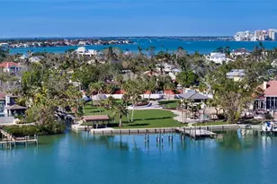 684 Freeling Dr, Sarasota, FL 34242 - Photo 6