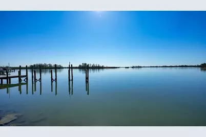 684 Freeling Drive, Sarasota, FL 34242 - Photo 14